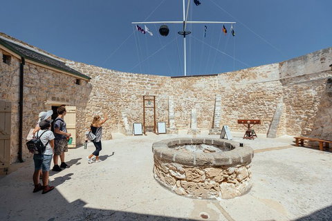 Private City Kickstart Tour: Fremantle Icons & Gems Of Perth - Surfers Gold Coast 0