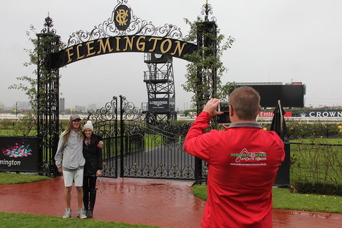 Ultimate Sports Lovers Bus Tour Of Melbourne - Surfers Gold Coast 1